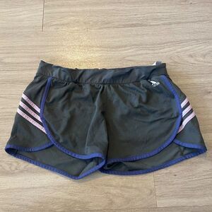 Adidas athletic elastic waist short shorts size medium